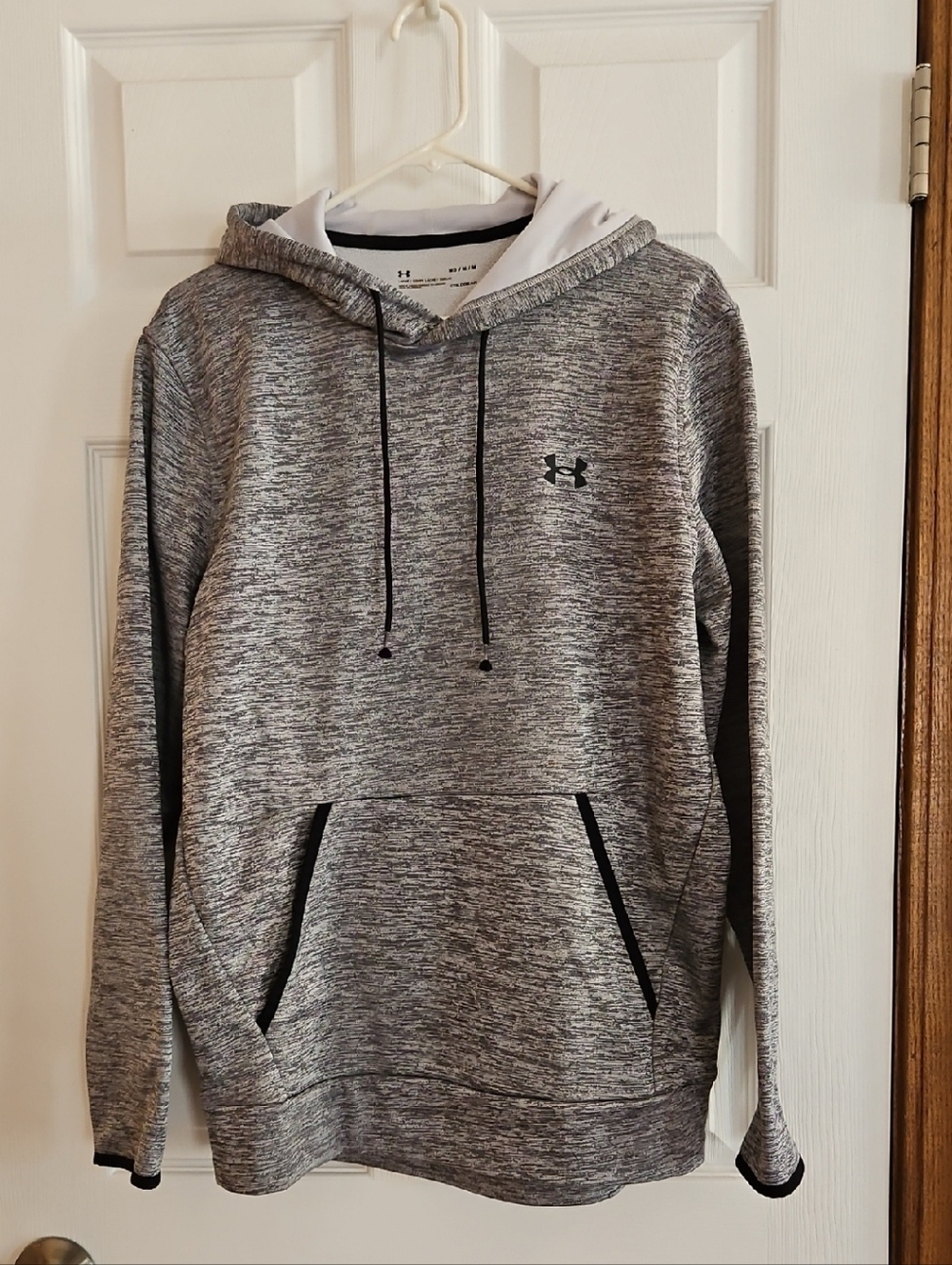 Under Armour LIKE NEW Men's Heather Gray Pullover Hoodie MEDIUM